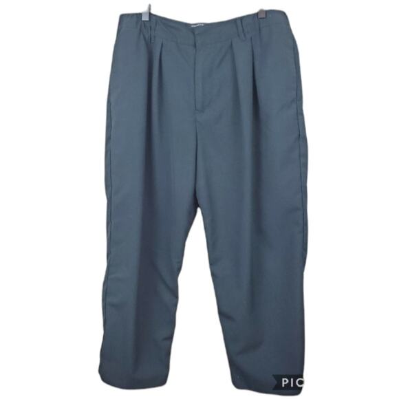 Urban Outfitters Other - Urban Outfitters Men's Chinos size Medium